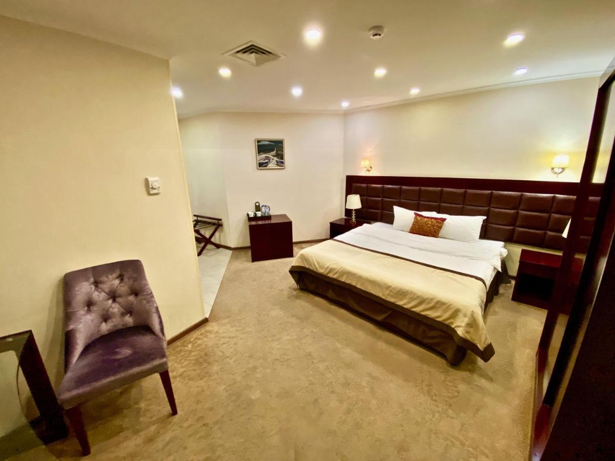 Velvet Hotel Tiflis Exterior foto
