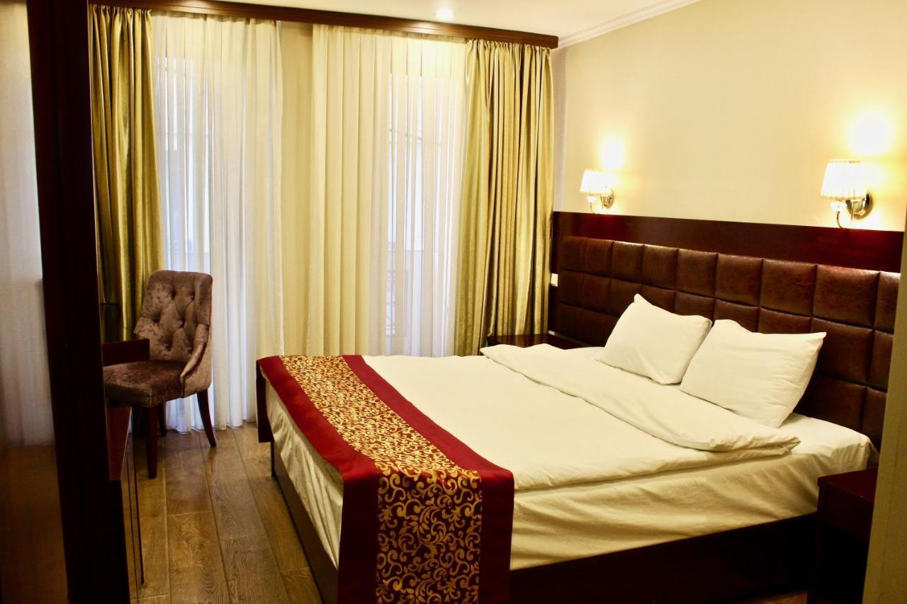 Velvet Hotel Tiflis Exterior foto