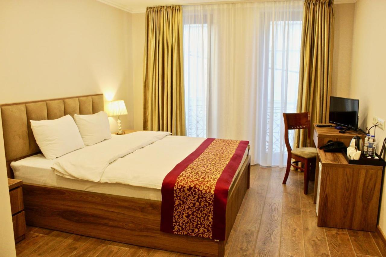 Velvet Hotel Tiflis Exterior foto