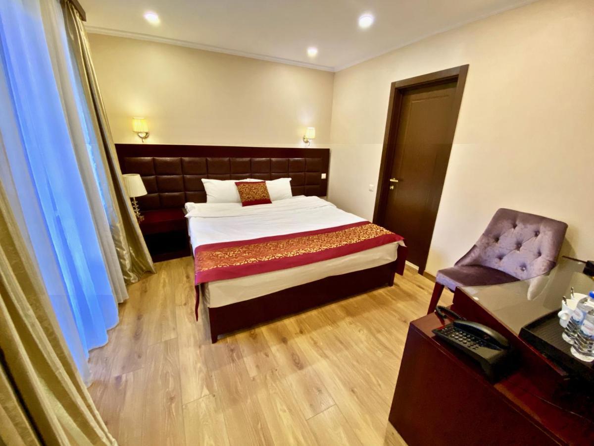 Velvet Hotel Tiflis Exterior foto