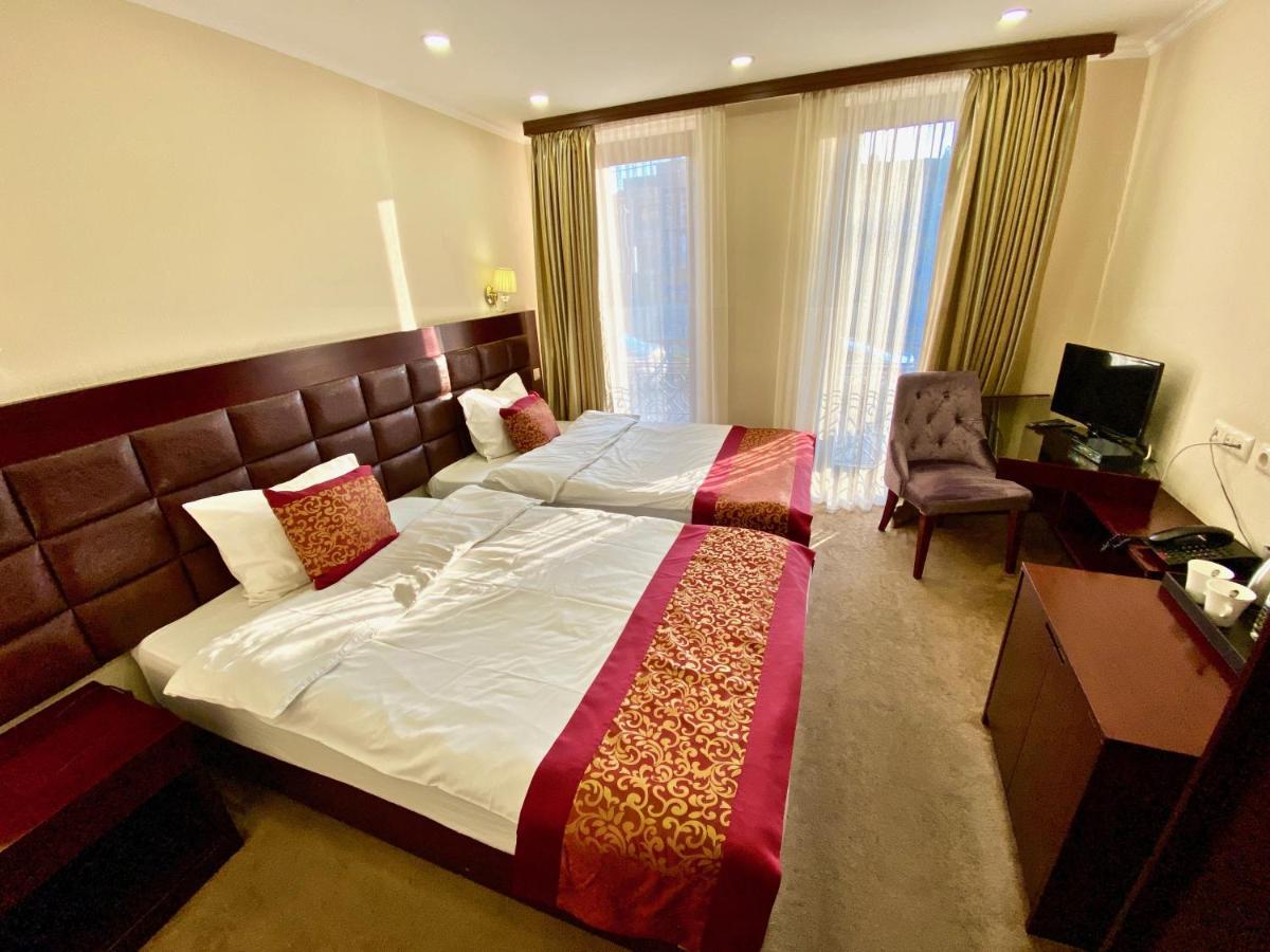 Velvet Hotel Tiflis Exterior foto