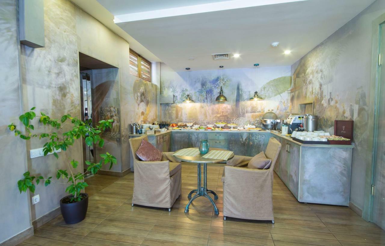 Velvet Hotel Tiflis Exterior foto